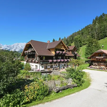 Auerhof Фермерський будинок *