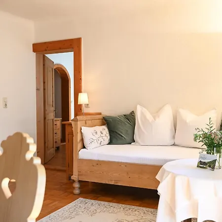 Auerhof * シュラートミンク